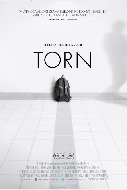 Poster of the movie Torn