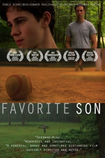 Poster of the movie Favorite Son