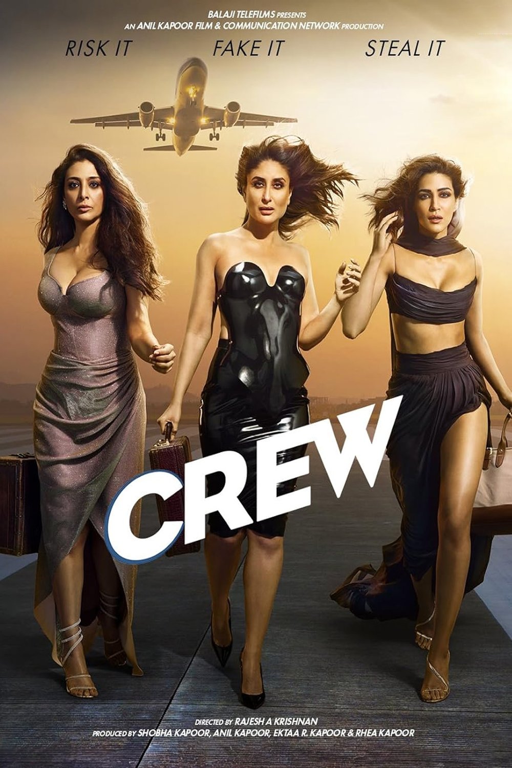 Hindi poster of the movie Crew