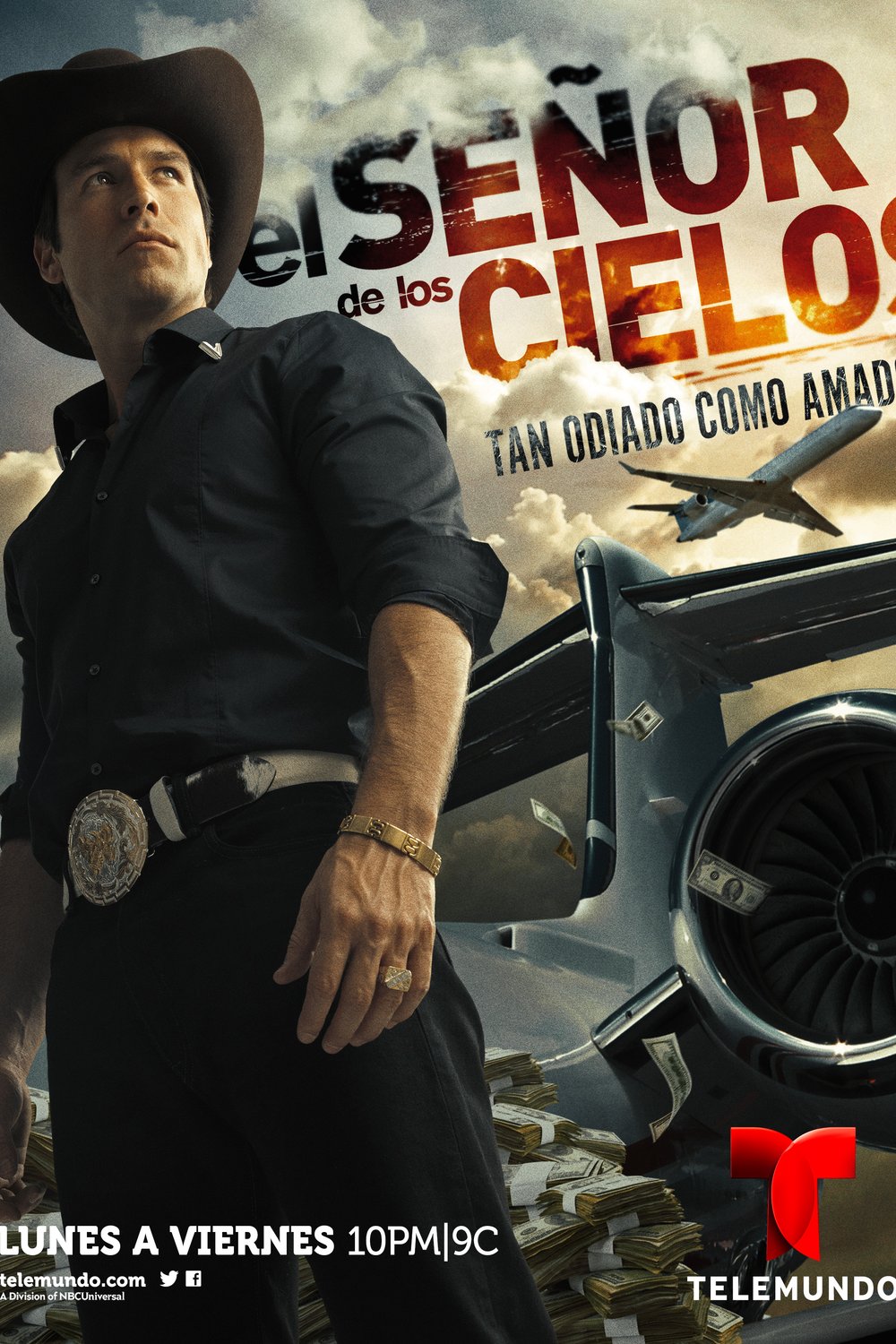 Spanish poster of the movie El Señor de los Cielos